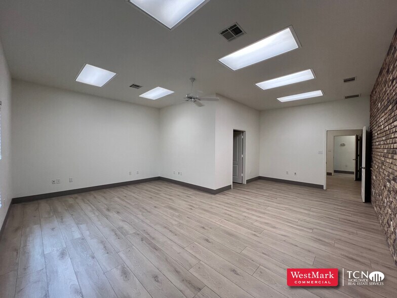 4225 85th St, Lubbock, TX à louer - Photo de l’immeuble – Image 2 sur 8