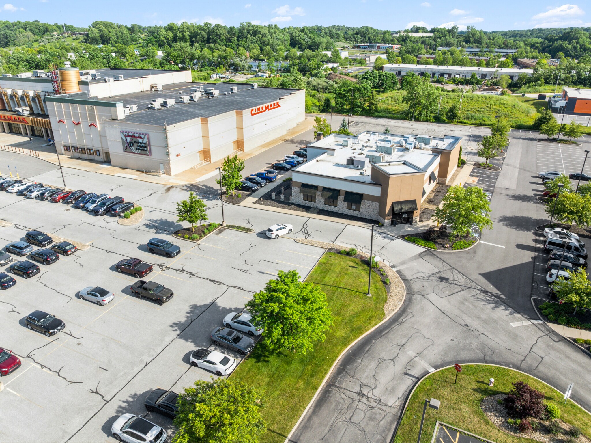 5989 Canal Rd, Valley View, OH à vendre Photo principale– Image 1 sur 6