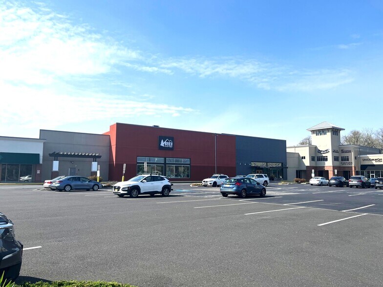 501 Rt 73, Marlton, NJ à louer - Photo de l’immeuble – Image 2 sur 8