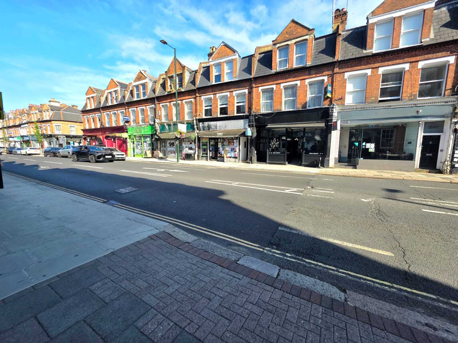 348-348B Richmond Rd, Twickenham à louer Photo principale– Image 1 sur 11