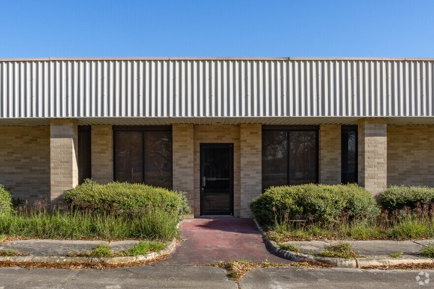 1209 Genoa Red Bluff Rd, Pasadena, TX à vendre - Photo de l’immeuble – Image 3 sur 6