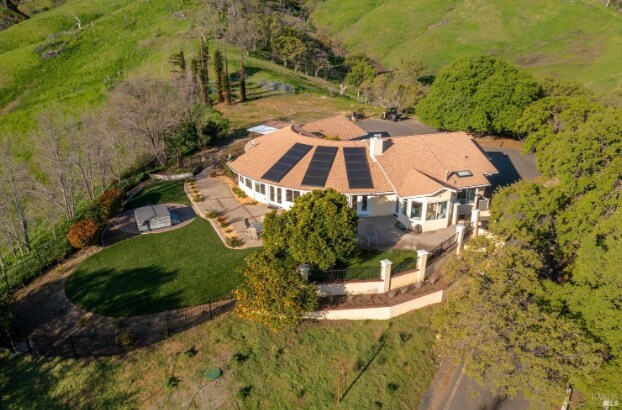 8725 Quail Canyon Rd, Vacaville, CA à vendre - Photo de l’immeuble – Image 3 sur 64