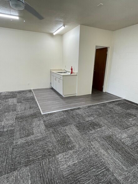 421 Kalanikoa St, Hilo, HI à louer - Photo de l’immeuble – Image 3 sur 6