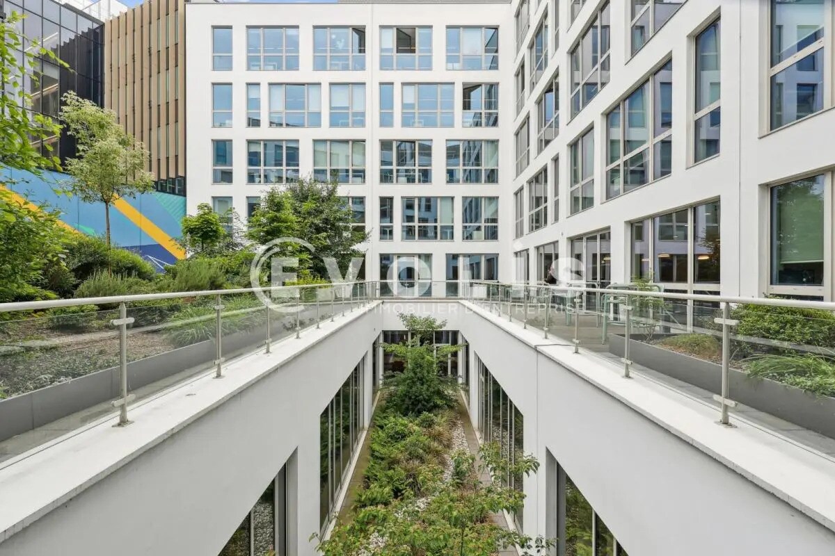 Bureau dans Fontenay-sous-Bois à louer Photo de l’immeuble– Image 1 sur 12