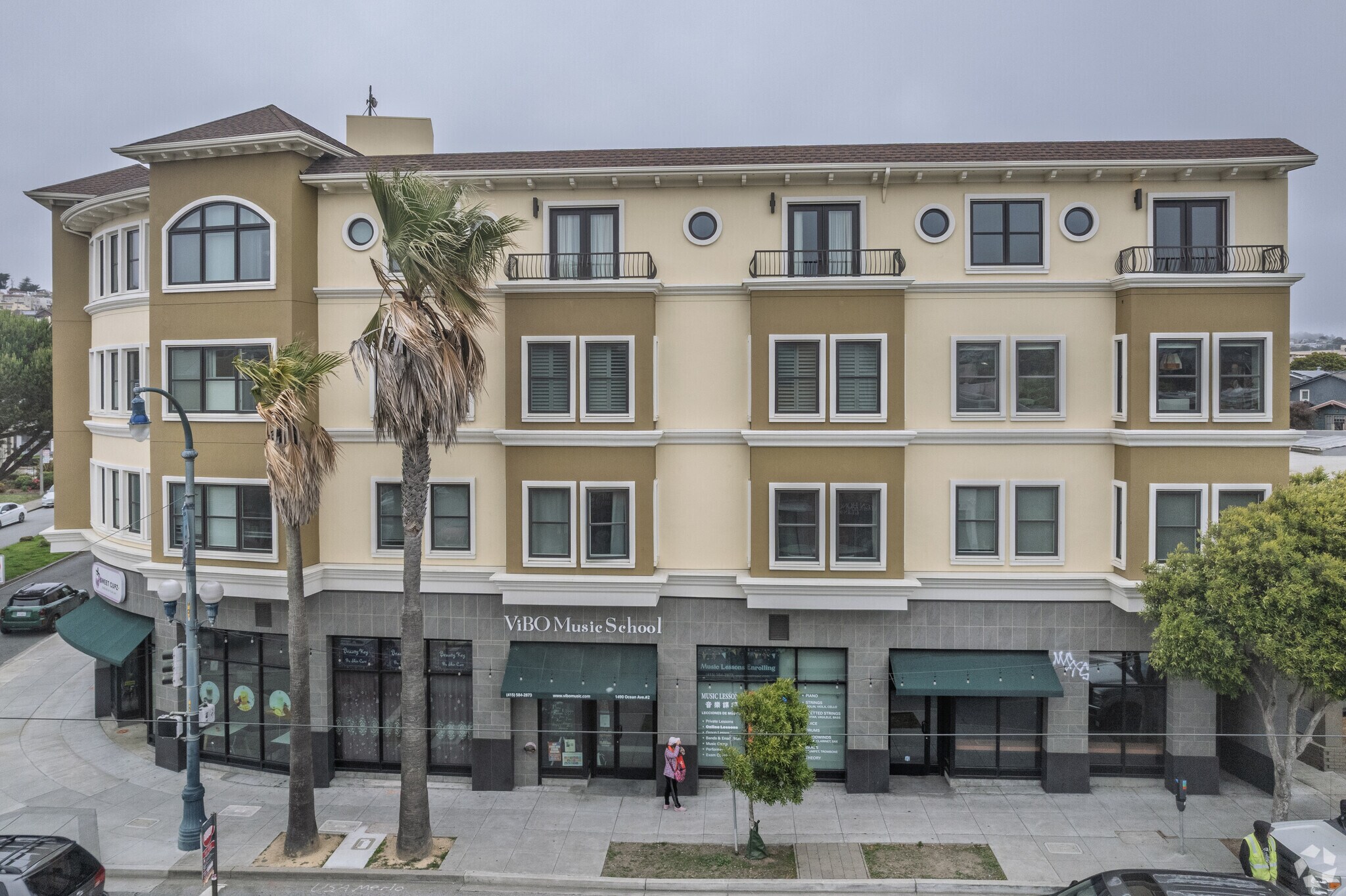 1490 Ocean Ave, San Francisco, CA à vendre Photo de l’immeuble– Image 1 sur 11