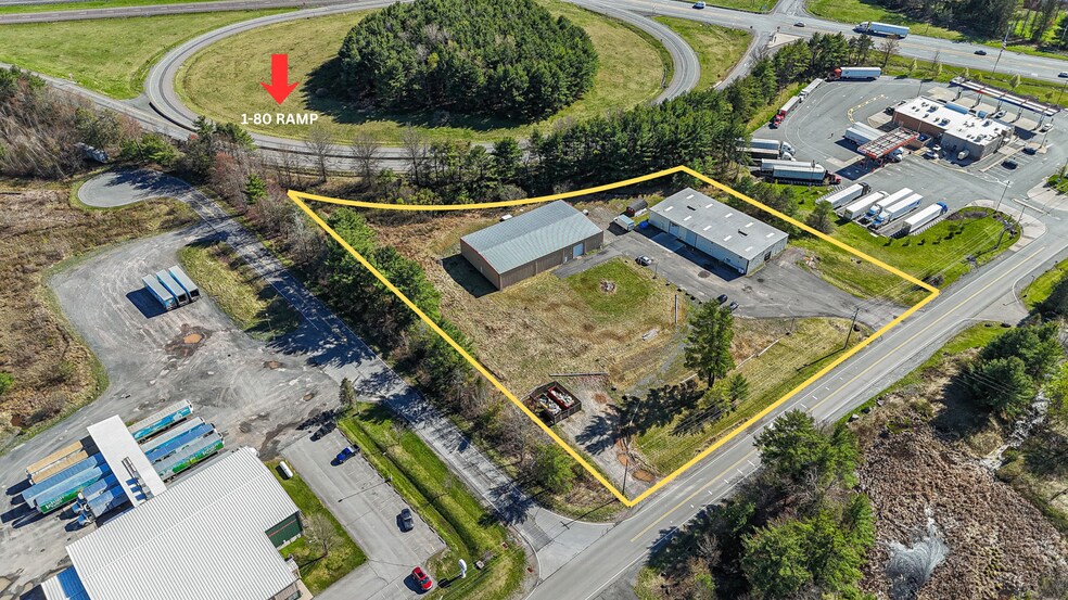 132 Commercial Blvd, Blakeslee, PA à vendre - Photo de l’immeuble – Image 3 sur 5