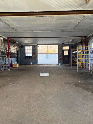 Plus de détails pour 10 Torre Pl, Yonkers, NY - Industriel/Logistique à louer