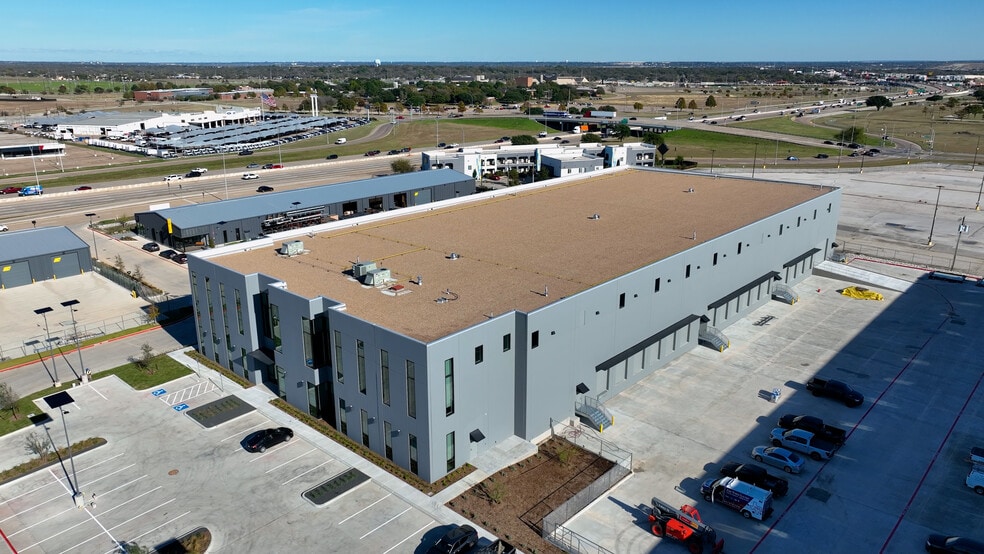 2200-2300 SE Loop 820 Hwy, Fort Worth, TX à louer - ProVideo LoopNet – Image 3 sur 92