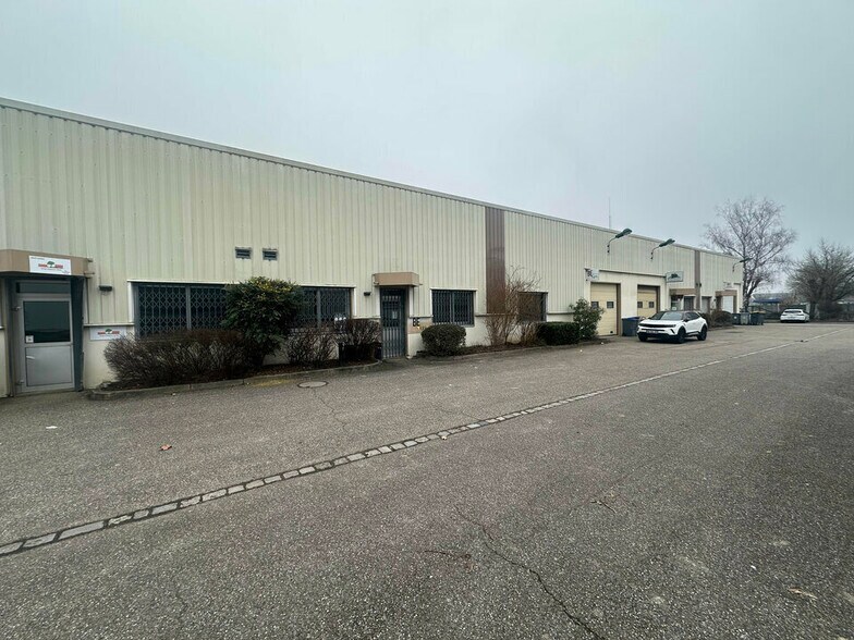 Local d’activités dans Schiltigheim à louer - Photo de l’immeuble – Image 2 sur 6