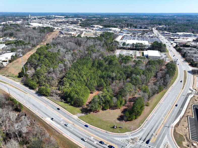 1720 Parker Rd SE, Conyers, GA à vendre - Photo de l’immeuble – Image 1 sur 8
