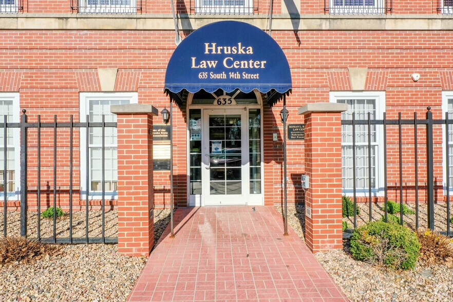 635 S 14th St, Lincoln, NE à louer - Photo de l’immeuble – Image 2 sur 6