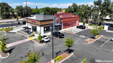 1434-1454 E Main St, Woodland, CA à louer Photo de l’immeuble– Image 1 sur 1