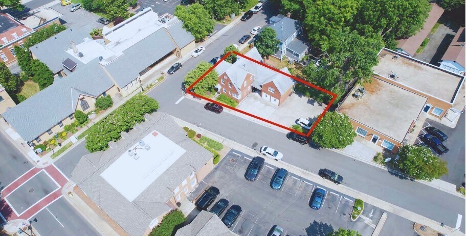9329 Battle St, Manassas, VA à louer - Photo de l’immeuble – Image 1 sur 17
