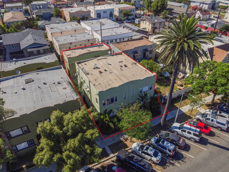 1471 Chestnut Ave, Long Beach, CA à vendre - Photo de l’immeuble – Image 3 sur 8