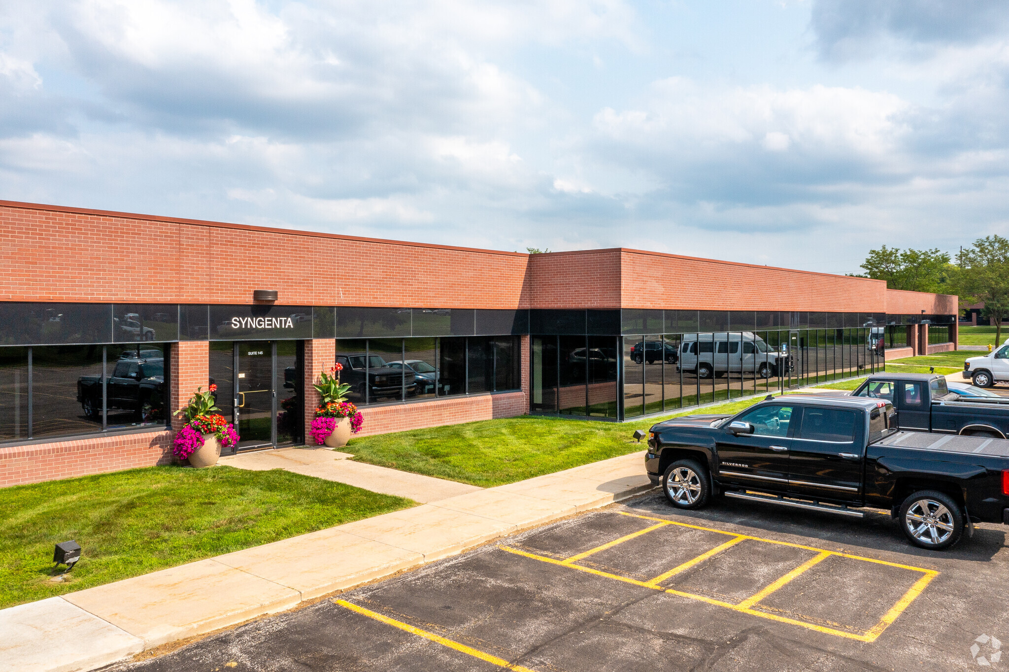 7755 Office Plaza Dr N, West Des Moines, IA à louer Photo de l’immeuble– Image 1 sur 6