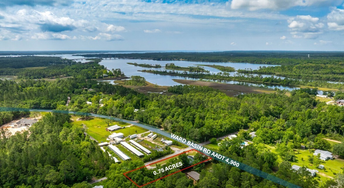 4848 Ward Basin Rd, Milton, FL à louer Photo de l’immeuble– Image 1 sur 7