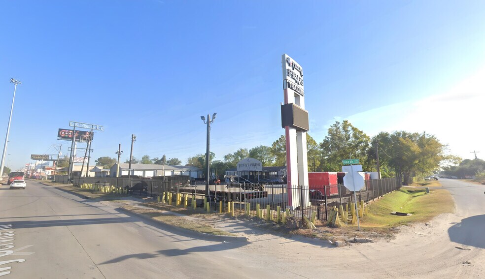 9510 North Fwy, Houston, TX à vendre - Photo de l’immeuble – Image 2 sur 62
