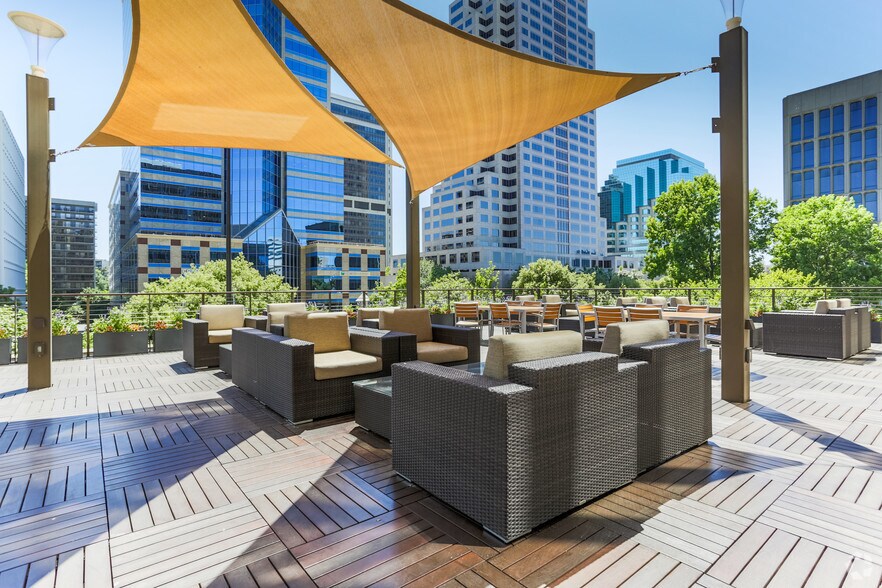 555 Capitol Mall, Sacramento, CA à louer - Photo de l’immeuble – Image 2 sur 25