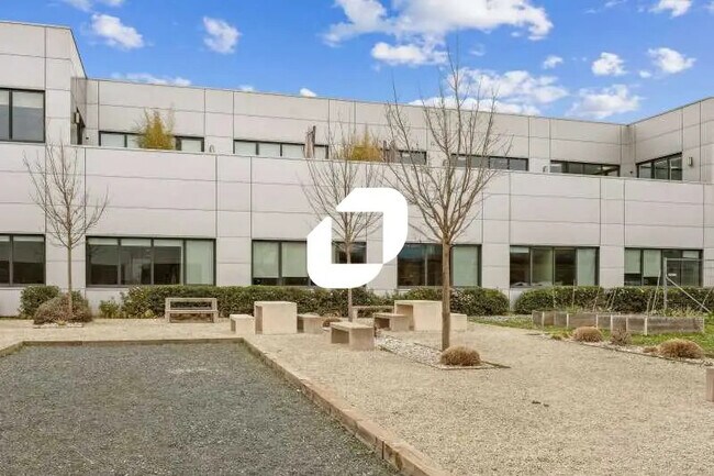 Plus de détails pour Bureau à louer