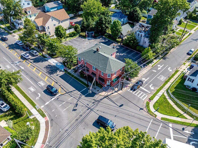 136-140 Durham Ave, Metuchen, NJ à louer - Photo de l’immeuble – Image 2 sur 17