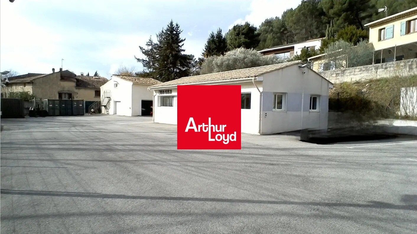 Terrain dans Saint-Zacharie à vendre Photo principale– Image 1 sur 1