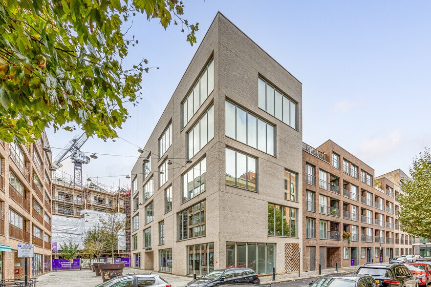 79-85 Monier Rd, Londres à vendre - Photo principale – Image 1 sur 12