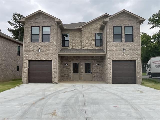 409 & 411 E Center St, Jacksonville, AR à vendre Photo principale– Image 1 sur 3