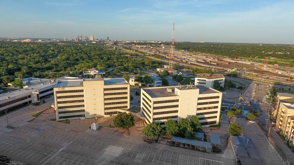 3880 Hulen St, Fort Worth, TX à louer - Photo de l’immeuble – Image 2 sur 28