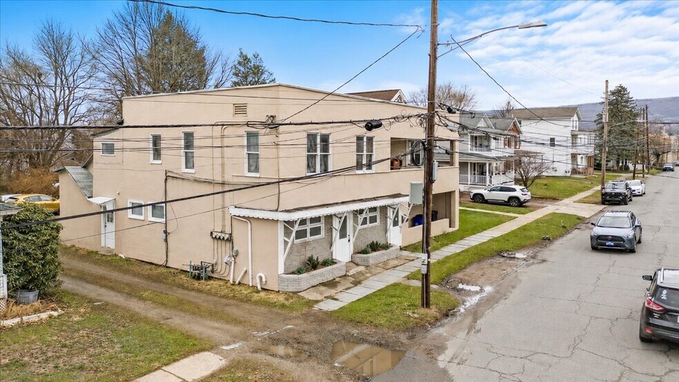 622 E Market St, Scranton, PA à vendre - Photo de l’immeuble – Image 2 sur 36