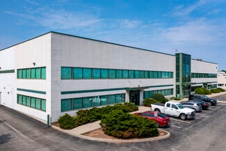 Plus de détails pour 1215 N Service Rd W, Oakville, ON - Industriel/Logistique à louer