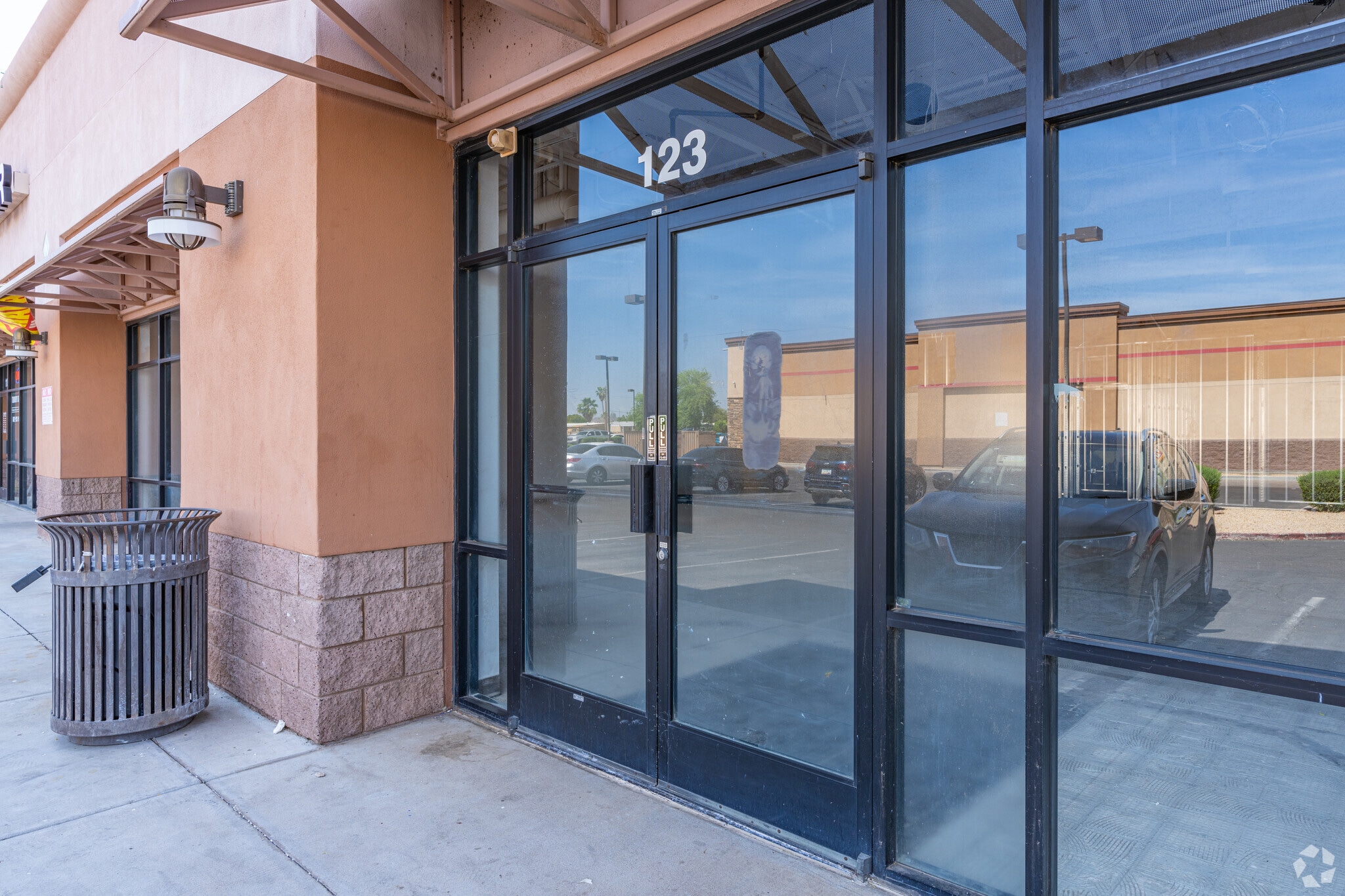 1825-1855 W Greenway Rd, Phoenix, AZ à louer Photo intérieure– Image 1 sur 5