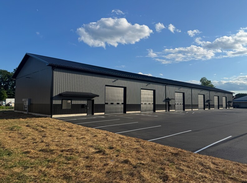 785 Burdeck St, Rotterdam, NY à louer - Photo de l’immeuble – Image 3 sur 8