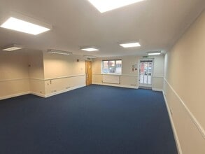 Silver St, Reading à louer Photo de l’immeuble– Image 2 sur 3