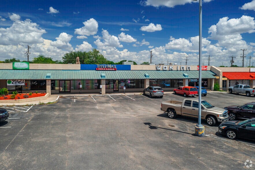8721-8739 Grissom Rd, San Antonio, TX à vendre - Photo principale – Image 1 sur 9