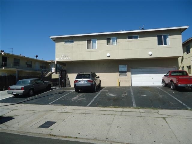 7933 Brimfield Ave, Panorama City, CA à vendre - Photo principale – Image 1 sur 12