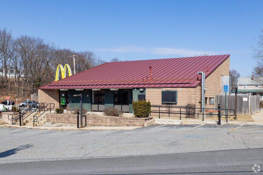 1255 Bridge St, Dracut, MA à vendre - Photo principale – Image 1 sur 11