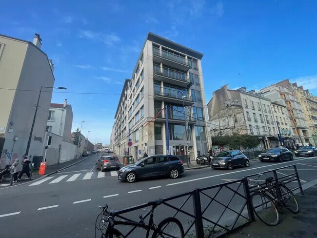 Plus de détails pour Bureau, Industriel/Logistique à louer