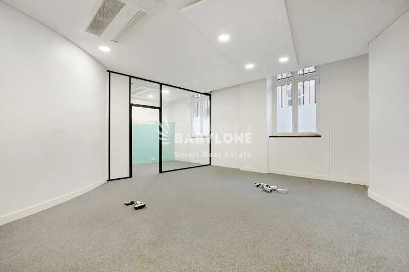 60 Rue De Monceau, Paris à louer - Photo de l’immeuble – Image 2 sur 8