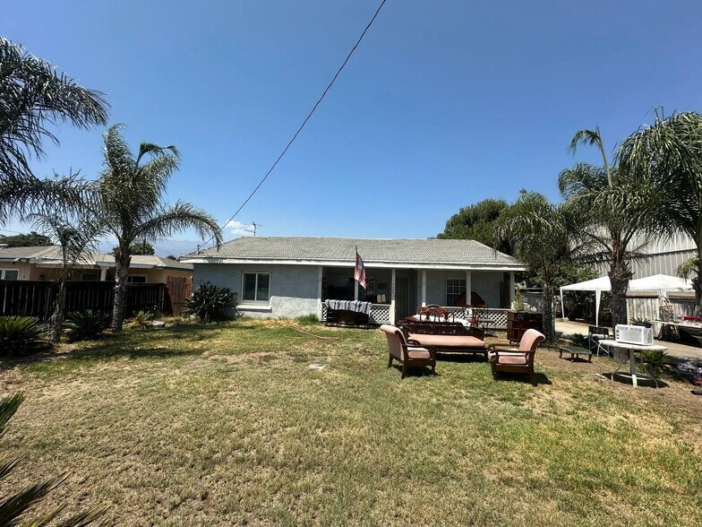 13404 Arrow Rt, Fontana, CA à vendre - Photo de l’immeuble – Image 2 sur 7