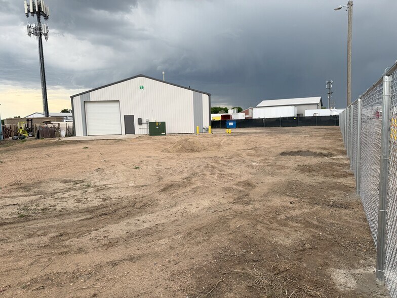 1320 Factory Dr, Fort Lupton, CO à louer - Photo de l’immeuble – Image 3 sur 4