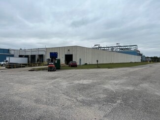 Plus de détails pour 3224 Cedar Creek Rd, Fayetteville, NC - Industriel/Logistique à louer