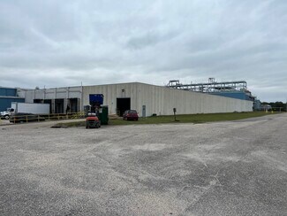 Plus de détails pour 3224 Cedar Creek Rd, Fayetteville, NC - Industriel/Logistique à louer