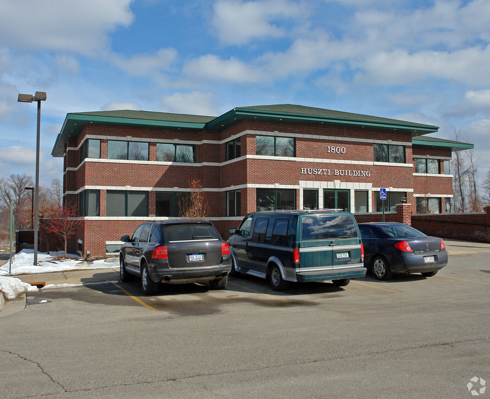 1800 N Milford Rd, Milford, MI à louer Photo principale– Image 1 sur 7