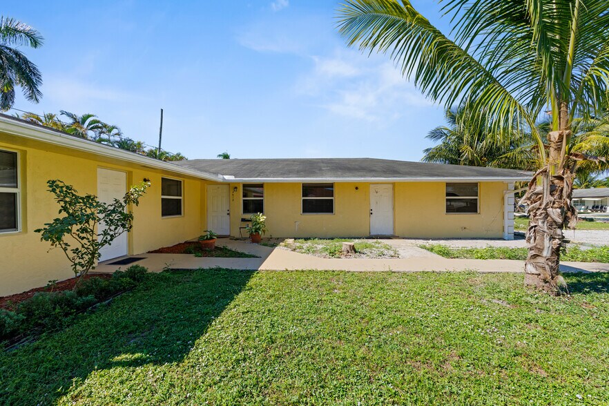 4610 Hairland Dr, West Palm Beach, FL à vendre - Photo de l’immeuble – Image 2 sur 21
