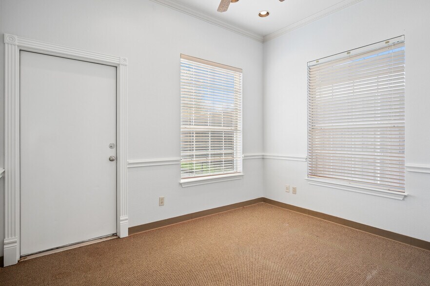 6407 Colleyville Blvd, Colleyville, TX à louer - Photo de l’immeuble – Image 2 sur 33