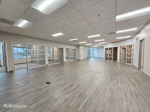 777 Oakmont Ln, Westmont, IL à louer Photo intérieure– Image 2 sur 8