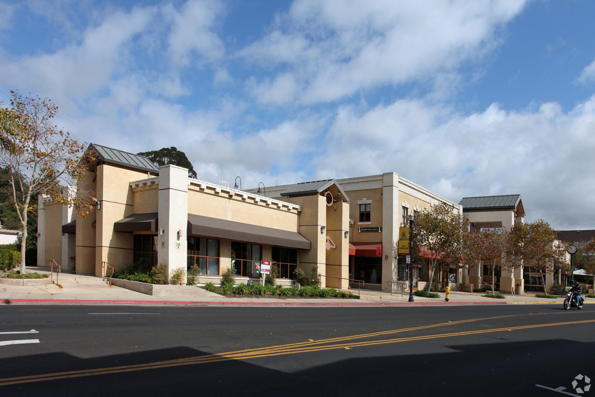 130-154 W Branch St, Arroyo Grande, CA à louer Photo de l’immeuble– Image 1 sur 6