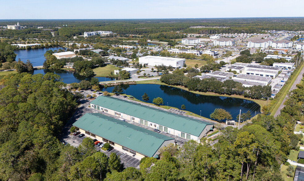 310 Commerce Lake Dr, Saint Augustine, FL à louer - Aérien – Image 2 sur 10