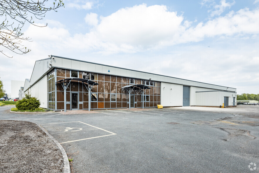 Abenbury Way, Wrexham à louer - Photo de l’immeuble – Image 1 sur 26