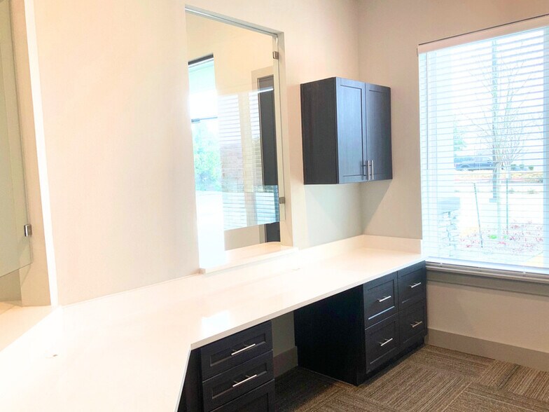 525 Shiloh Rd, Plano, TX à vendre - Photo intérieure – Image 3 sur 7